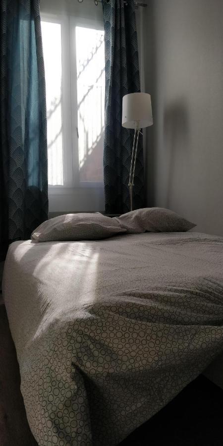 Modern 1 Bedroom Apartment Near The Metro. Ivry-sur-Seine Exterior foto